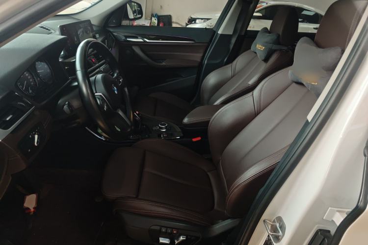 Used BMW X1 2022 Updated xDrive25Li Premium Edition Left Front Seat