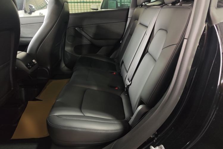 Used Tesla Model Y 2023 Rear-Wheel-Drive Version