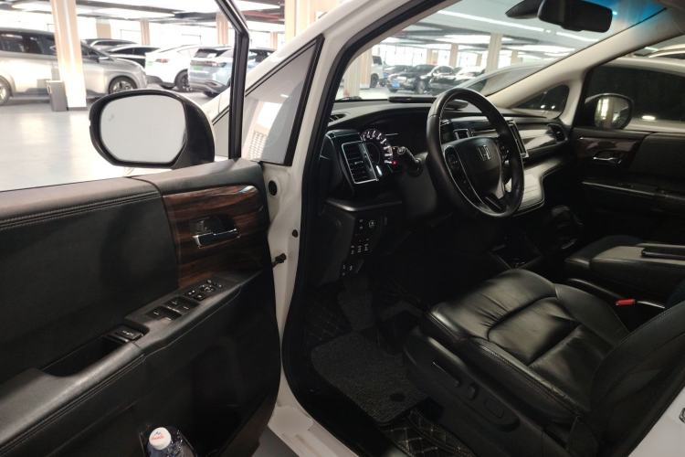 Used Honda Elysion 2016 2.4L Supreme Edition