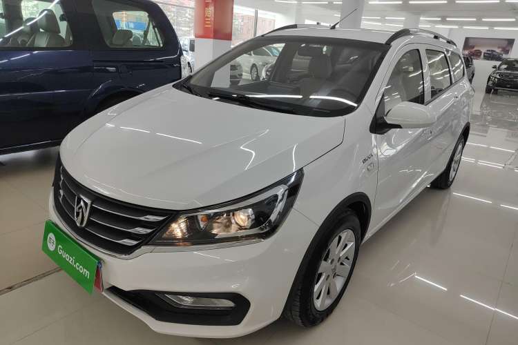 Used Baojun 310W 2017 1.5L Manual Comfort Version China VI Emission Standard