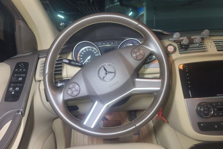 Used Mercedes-Benz R-Class 2011 R 300 L Business Model