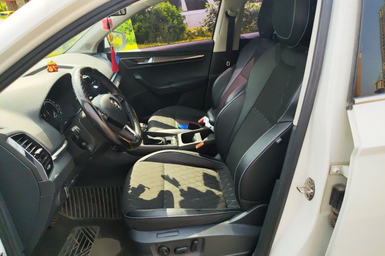 Used Skoda Karoq 2021 TSI280 Luxury Edition Left Front Seat