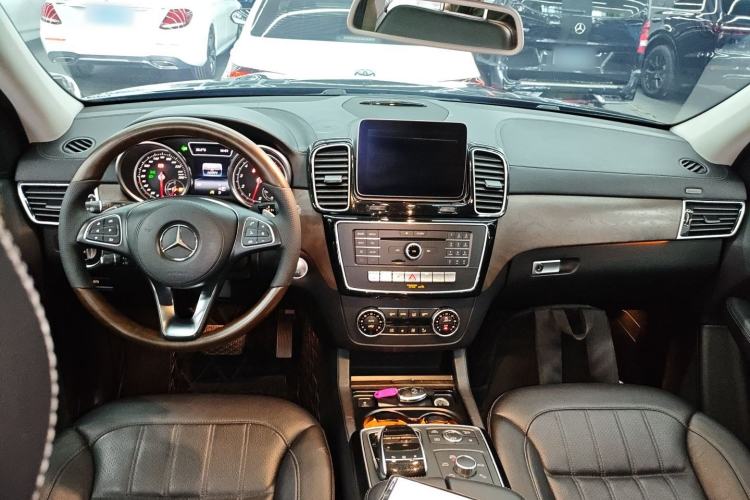 Used Mercedes-Benz GLS 2016 GLS 400 4MATIC Dynamic Model