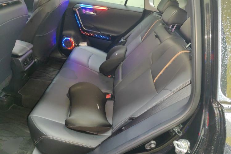 Used Toyota Wildlander 2024 2.0L CVT Two-Wheel Drive Urban Edition Left Rear Seat