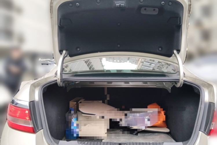 Used Buick GT 2013 GT 1.6L Manual Entry-Level Model Trunk