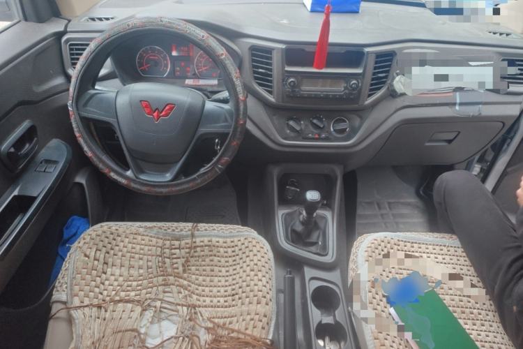 Used Wuling Hongguang V 2022 1.5L Jingqu Edition Electric-Assist LAR
