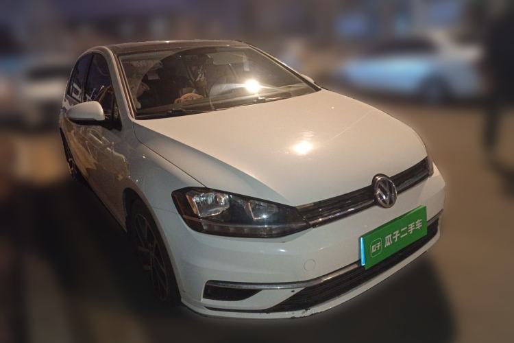 Used Volkswagen Golf 2018 230TSI Automatic Luxury Version
