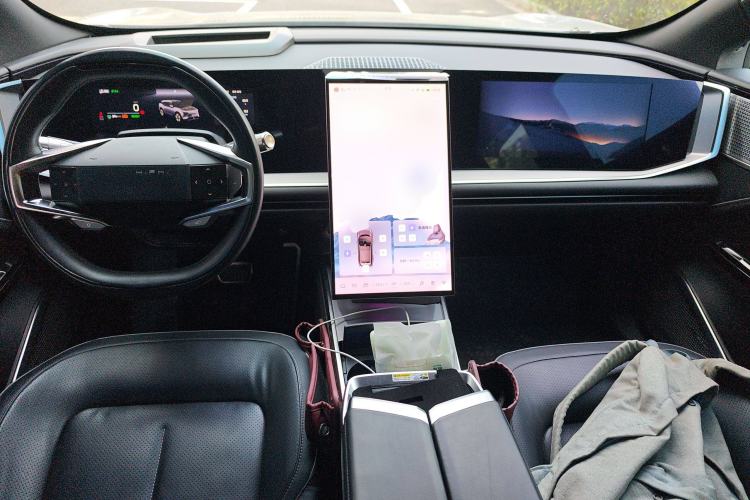 Used HiPhi Y 2023 560 km Pioneer Edition