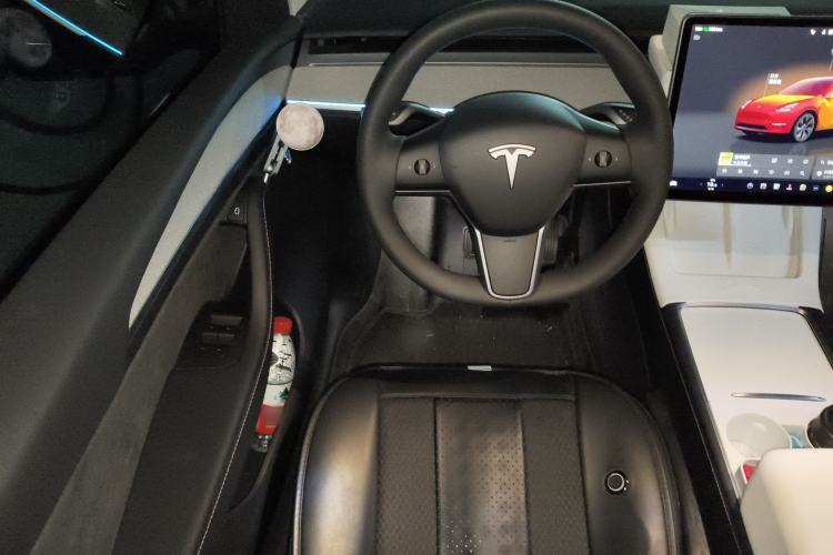 Used Tesla Model Y 2024 Rear-Wheel-Drive Version
