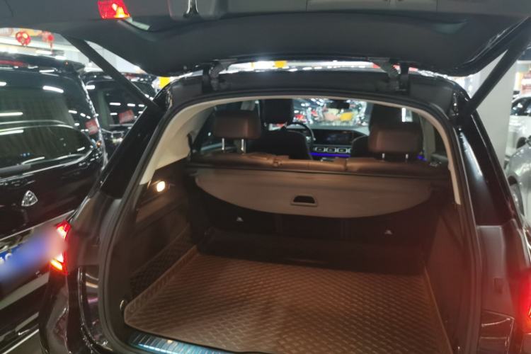 Used Mercedes-Benz GLE 2022 Facelifted GLE 350 4MATIC Fashion Edition Trunk