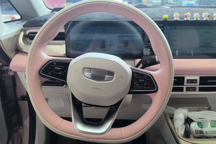 Used Geometry E Firefly 2024 401 km Fluorescent
