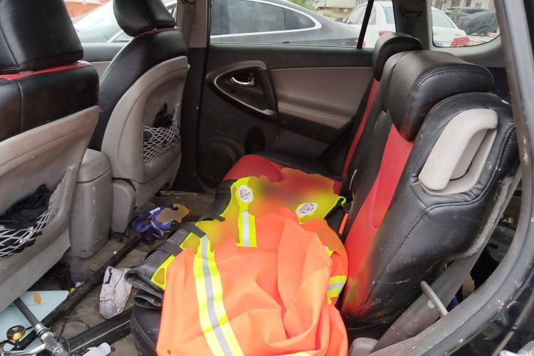 Used Toyota RAV4 2009 2.4L Automatic Luxury Edition Left Rear Seat