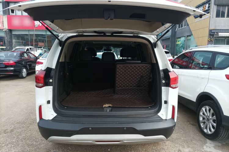 Used SAIC MAXUS D90 2017 2.0T Manual Two-Wheel Drive Mars Base Edition