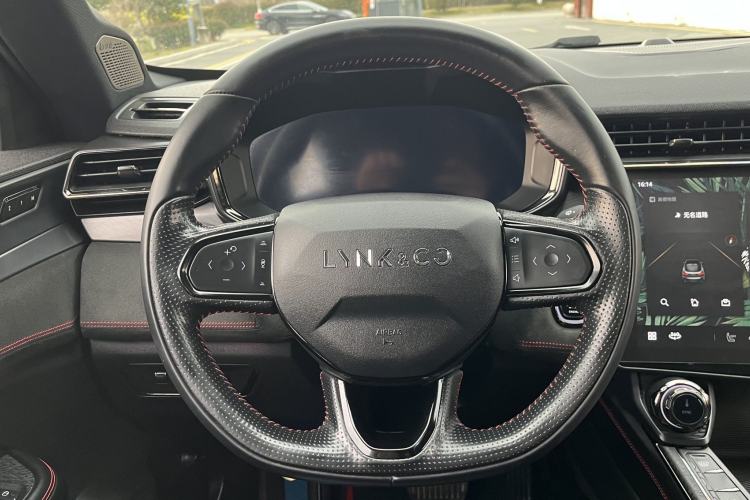 Used Lynk & Co 05 2020 2.0TD Four-Wheel Drive HypeHalo