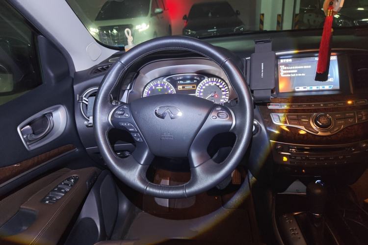 Used Infiniti QX60 2014 2.5 S/C Hybrid Two-Wheel Drive Excellence Edition
