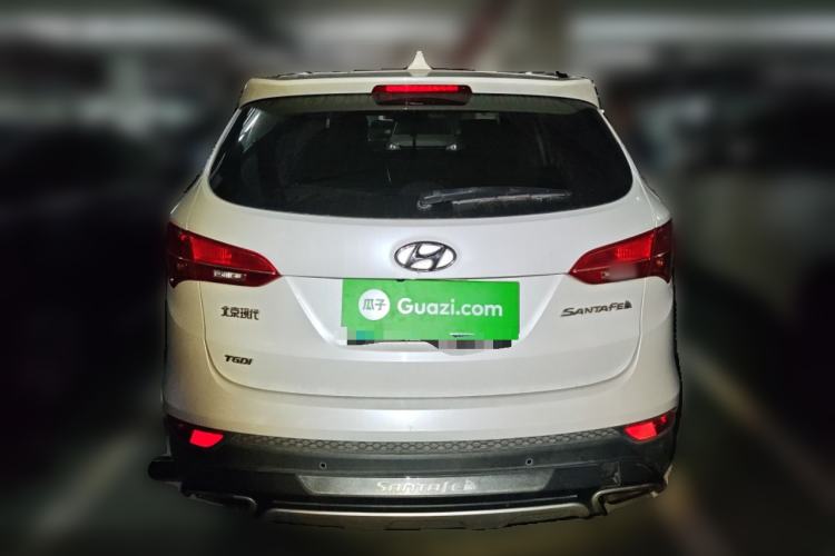 Used Hyundai Santa Fe 2015 2.0T Automatic Two-Wheel Drive Smart Version 5 Seats