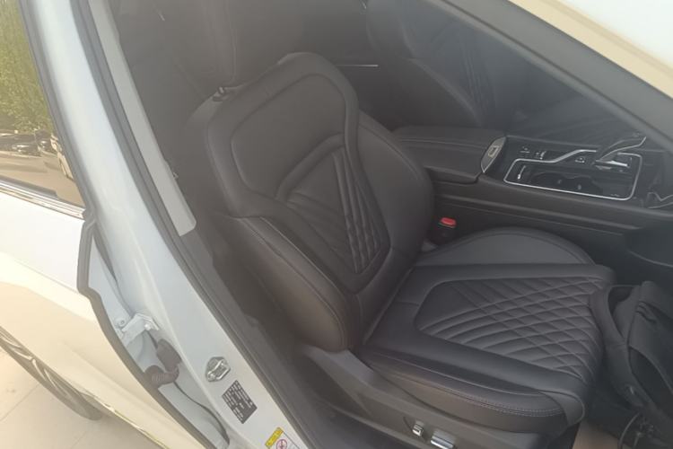 Used Bestune T99 2020 20TD Automatic Premium Edition Right Front Seat