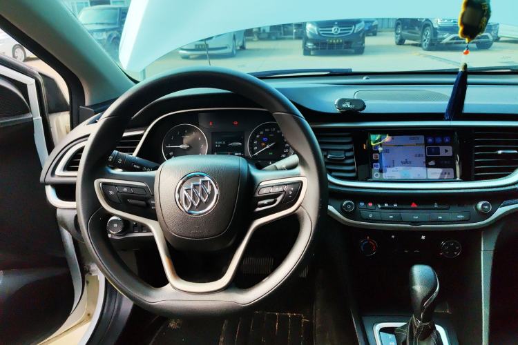 Used Buick GT 2021 Revised Version Flagship 1.5L Automatic Elite Edition Center Console