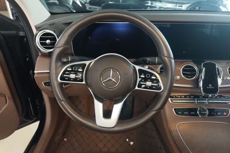 Used Mercedes-Benz E-Class 2020 Facelift E 260 L
