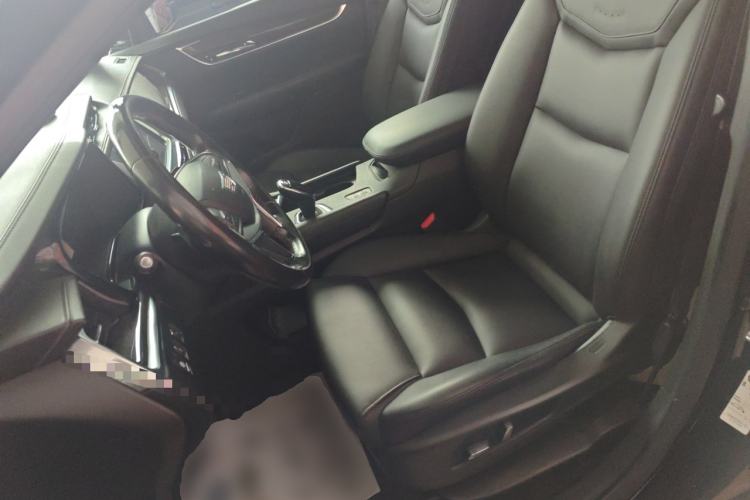 Used Cadillac XT5 2018 28E Four-Wheel Drive Tech Version