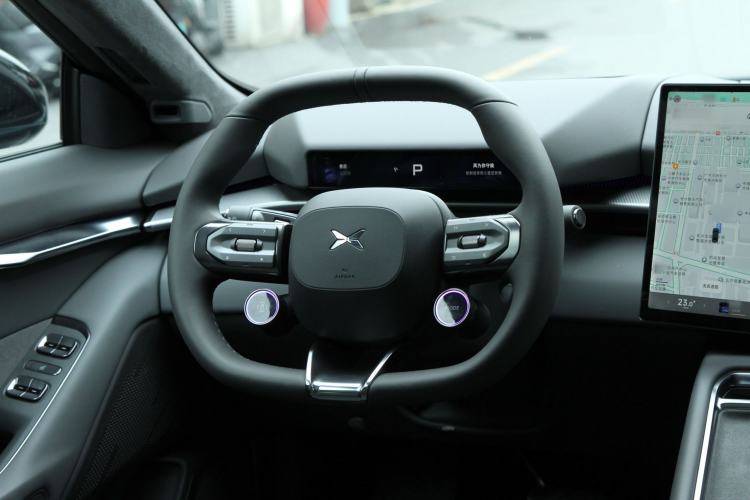 Used XPeng P7 2025 Model—750 All-Wheel-Drive High-Performance Ultra