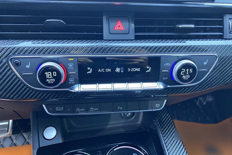 Used Audi RS 5 2021 RS 5 2.9T Coupe Dark Gold Edition
