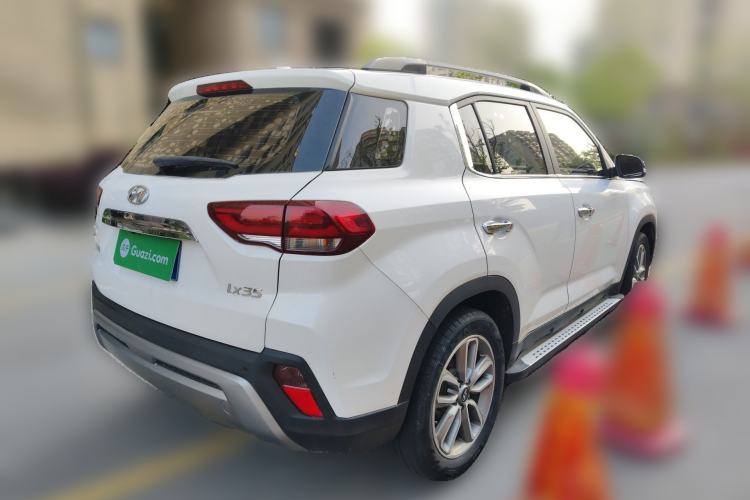 Used Hyundai ix35 2019 2.0L Automatic 2WD Zhiyong·Changxiang Edition China V Standard Rear Right 45 Deg