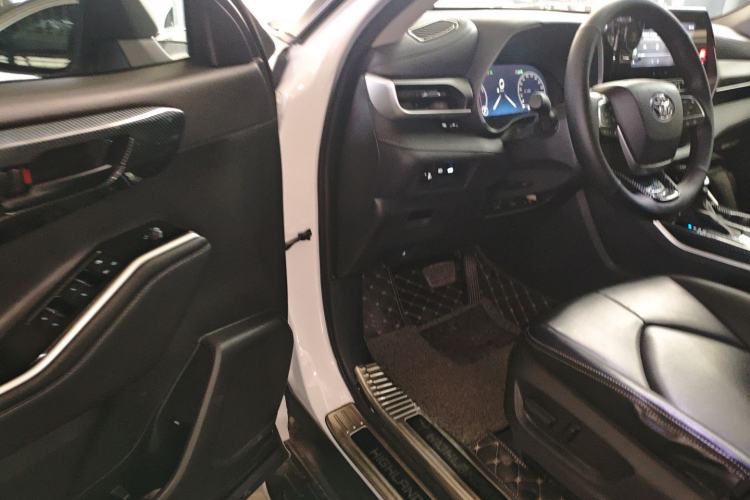 Used Toyota Highlander 2024 2.5L Smart Electric Hybrid Dual-Motor Two-Wheel-Drive Elite Edition 5 Seats
