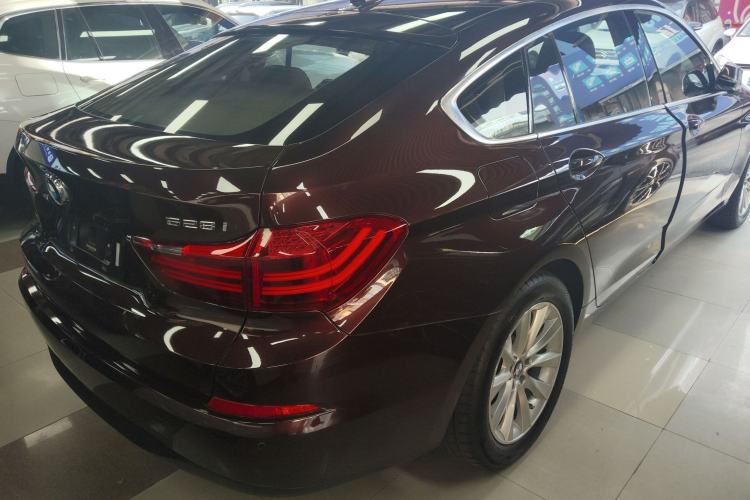 Used BMW 5 Series GT 2015 528i Leading Model