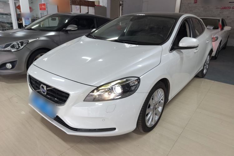 Used Volvo V40 2014 2.0T Zhiya Edition
