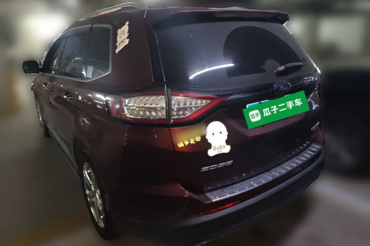 Used Ford Edge 2015 2.0T GTDi Two-Wheel-Drive High-Line Version
