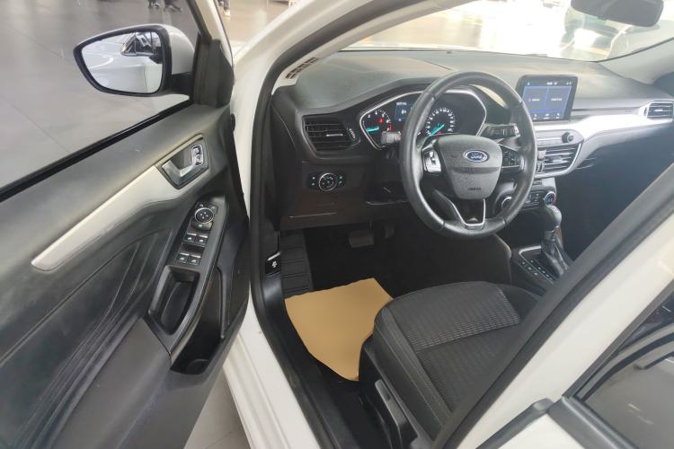 Used Ford Focus 2020 Hatchback 1.5L Automatic Sharp Edition
