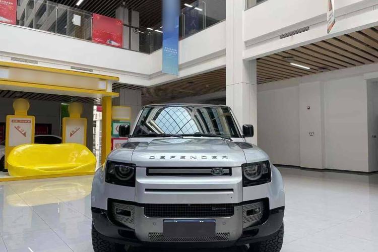 Used Land Rover Defender 2022 110 P400 Dark Edition
