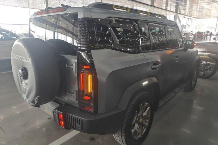 Used JETOUR Traveler 2023 2.0T Four-Wheel Drive Conqueror
