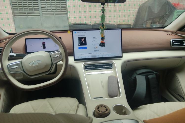 Used Chery Fulwin A9L 2025 Model, 260 Boya Luxury Edition Center Console
