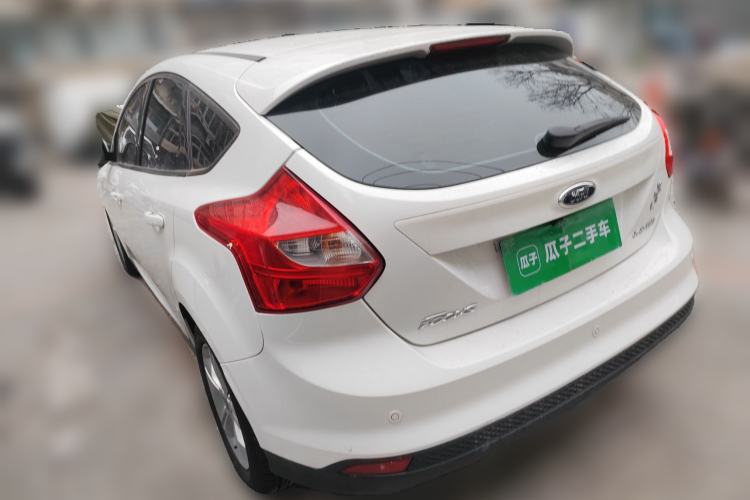 Used Ford Focus 2012 Hatchback 1.6L Automatic Fashion Edition
