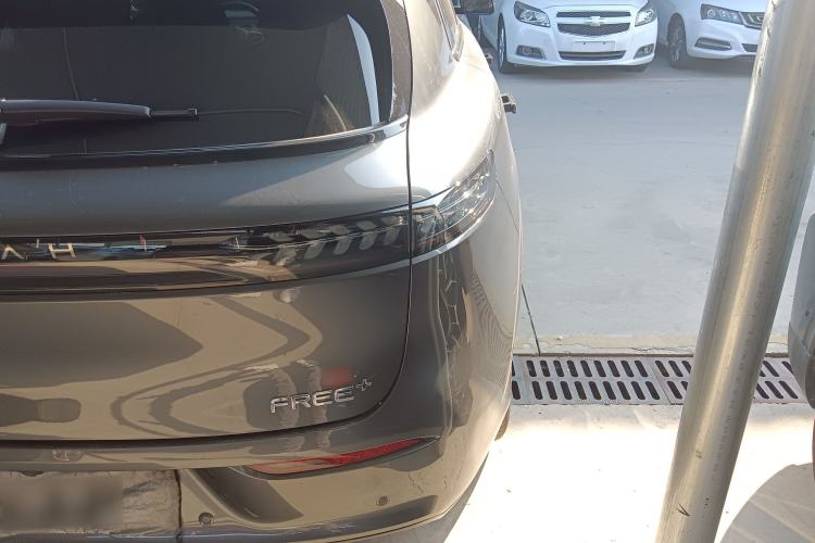 Used VOYAH FREE 2025 Model FREE+ Rear-Drive Qiankun Edition Right Rear Taillight