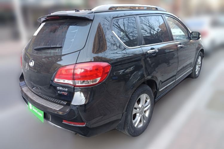 Used Haval H6 2011 Green Silence 2.0T Manual Two-Wheel Drive Urban Model
