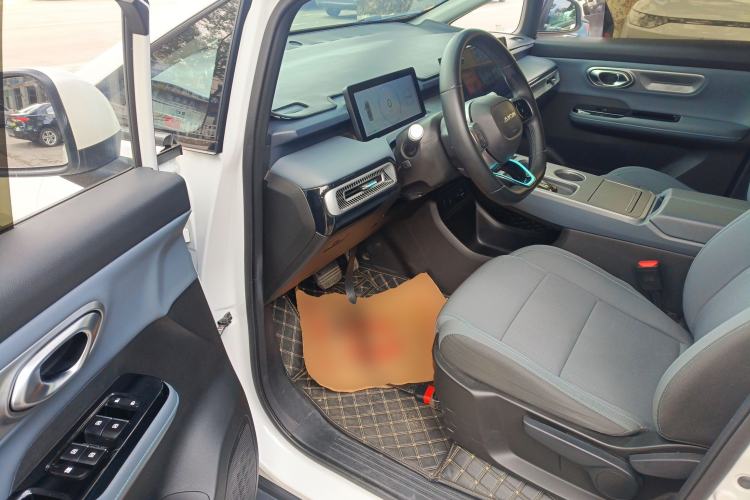 Used AION Y 2023 Plus 610 Enjoy Edition
