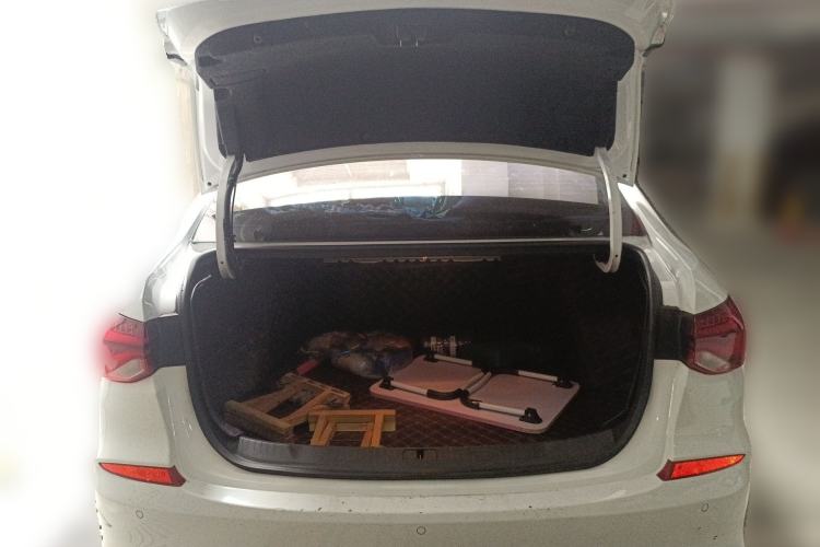 Used Chevrolet Monza 2020 320 Automatic Enjoyment Edition Trunk