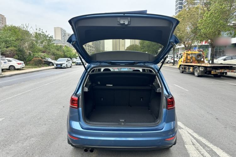 Used Volkswagen Golf Sportsvan 2016 230TSI Automatic Trend Edition Trunk