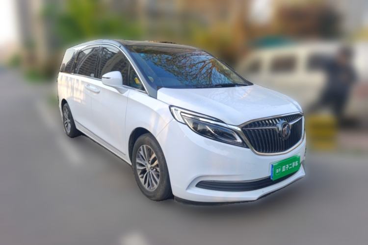 Used Buick GL8 2017 ES 28T Flagship Model China V Standard Front Right 45 Deg