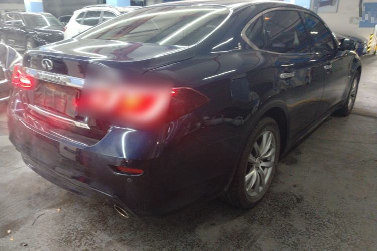 Used Infiniti Q70 2017 Q70L 2.5L Elite Edition Rear Right 45 Deg