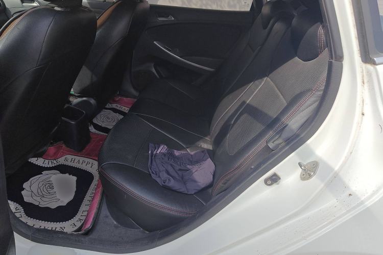 Used Hyundai Verna Ray 2014 1.4L Automatic GLX
