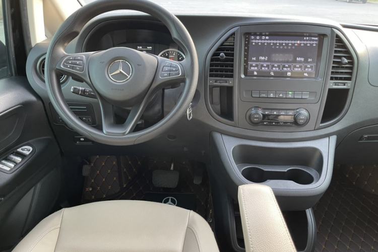 Used Mercedes-Benz Vito 2020 2.0T Elite Version 9 Seats
