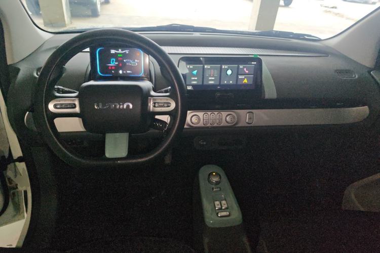 Used CHANGAN NEVO Lumin 2022 210km Sweet Edition Center Console