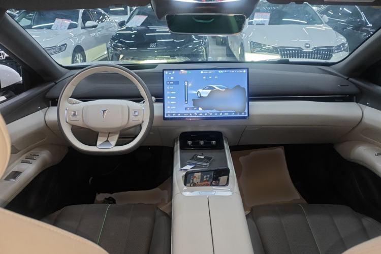 Used Deepal L07 2024 230Max Qiankun Intelligent Driving ADS SE Range-Extended Version Center Console