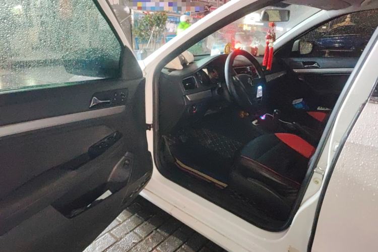 Used Volkswagen Lavida 2017 1.6L Manual Fashion Edition