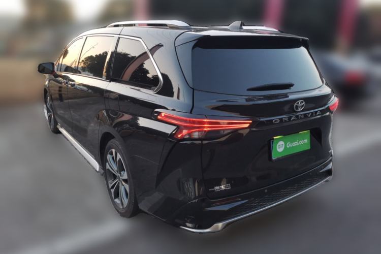 Used Toyota Granvia 2023 2.5L Hybrid Flagship VIP Edition Rear Left 45 Deg