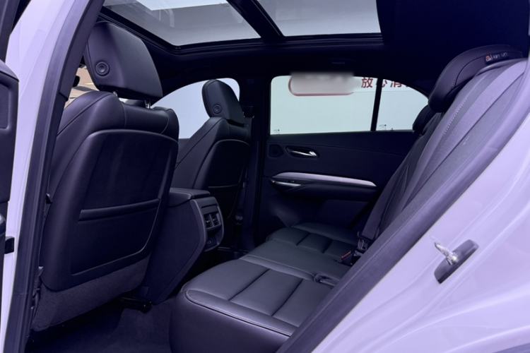 Used Cadillac XT4 2020 Revised Version 28T Two-Wheel Drive Leading Edition Interior 7